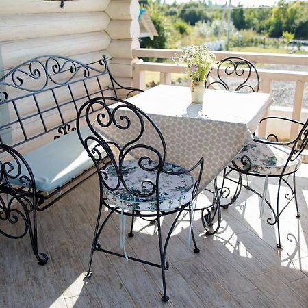 French Town Villa Берегово Екстериор снимка